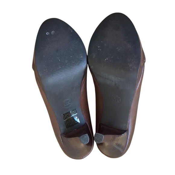 Michael Kors Brown Leather Peep Toe Gold Hardware High Heel Shoes Size 8.5 - Picture 16 of 16